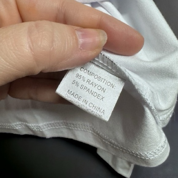Get Fit in Style: NWT Mippo Long Sleeve Crop Top - White Size L! Athleisure - Picture 10 of 13